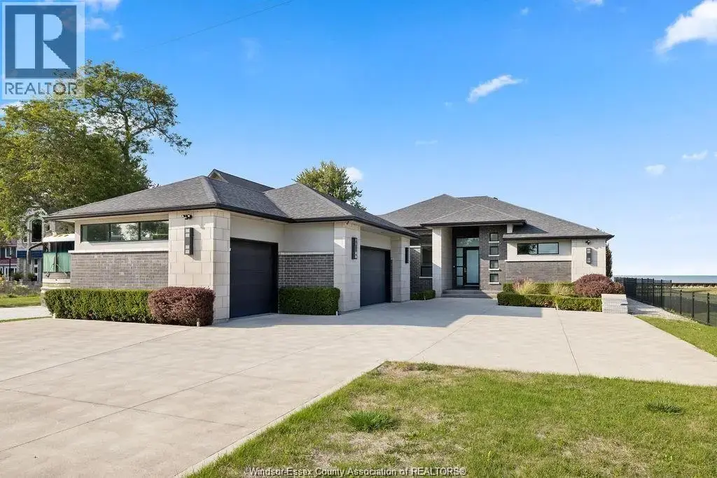 371 Charron Beach, Lakeshore